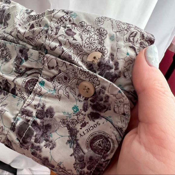 French Connection White Skull and Floral Print Button Up Shirt, size XL - Picture 5 of 7